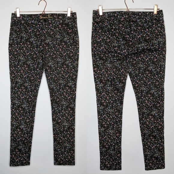 ✨3/$15 American Rag floral skinny jean 7 - Picture 1 of 4